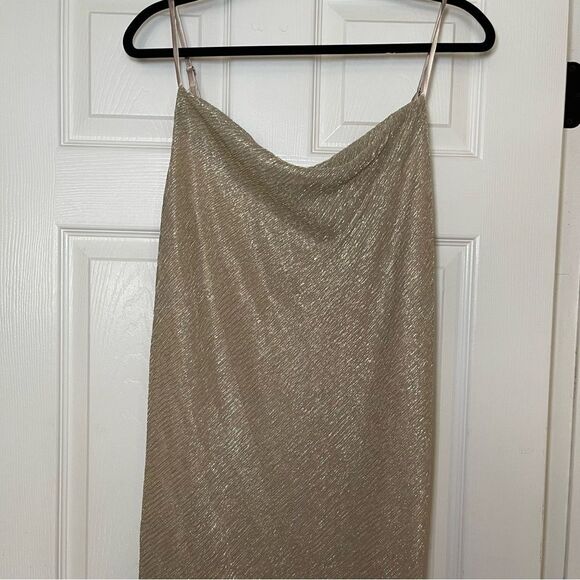 Elegant Shimmer Gold Women's Dress - Picture 2 of 11